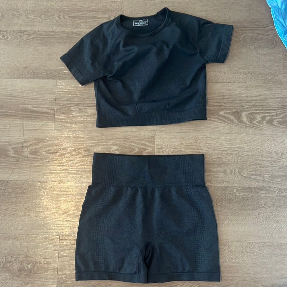 Seamless yoga two piece workout set